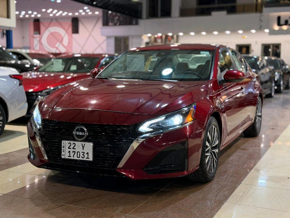 نیسان ئەلتیما